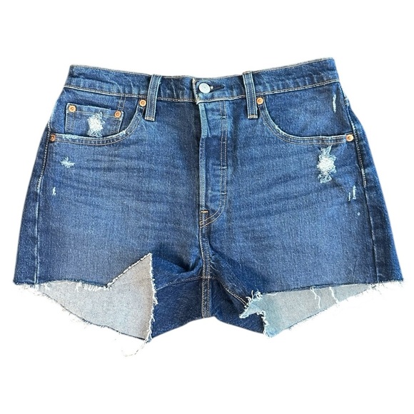 Levi's Women's 501 Original Jean Shorts Size 29 Medium Wash NWOT - Picture 1 of 9